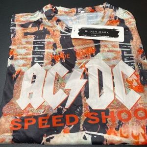 Blush Mark TSHIRT